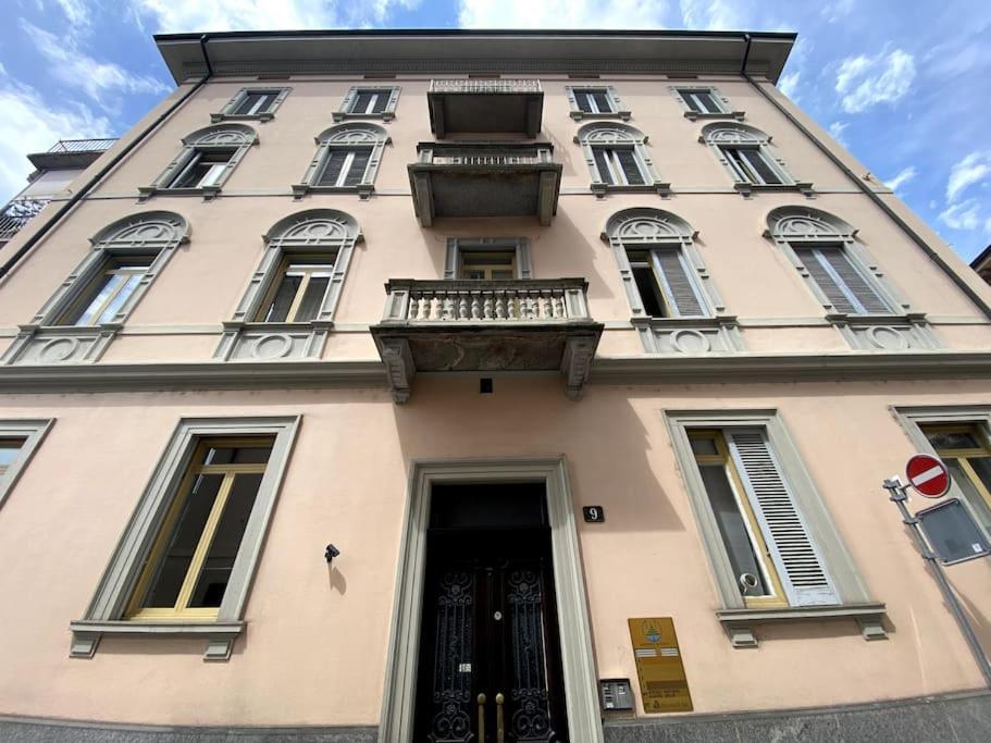 Cozy Apartment By The The Lake Of Lugano Ngoại thất bức ảnh